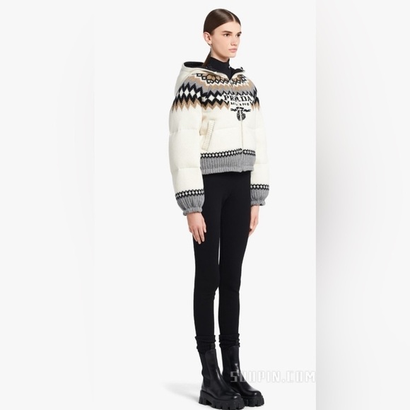 Prada women Logo Intarsia Zip-Up Padded Jacket NWT - Picture 4 of 10